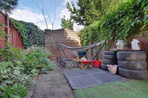 Private Garden- click for photo gallery